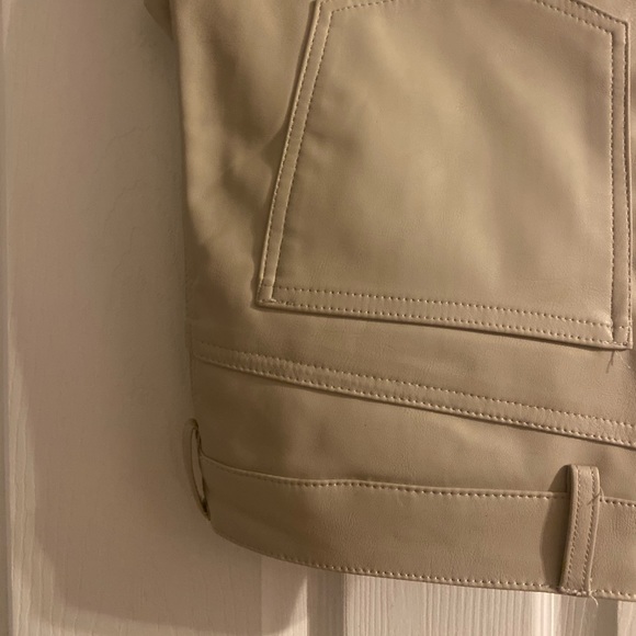 Cream colour, H&M leather pants - Picture 2 of 9